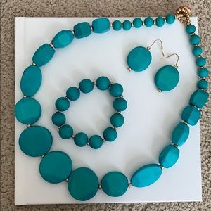 Turquoise wood necklace & bracelet set